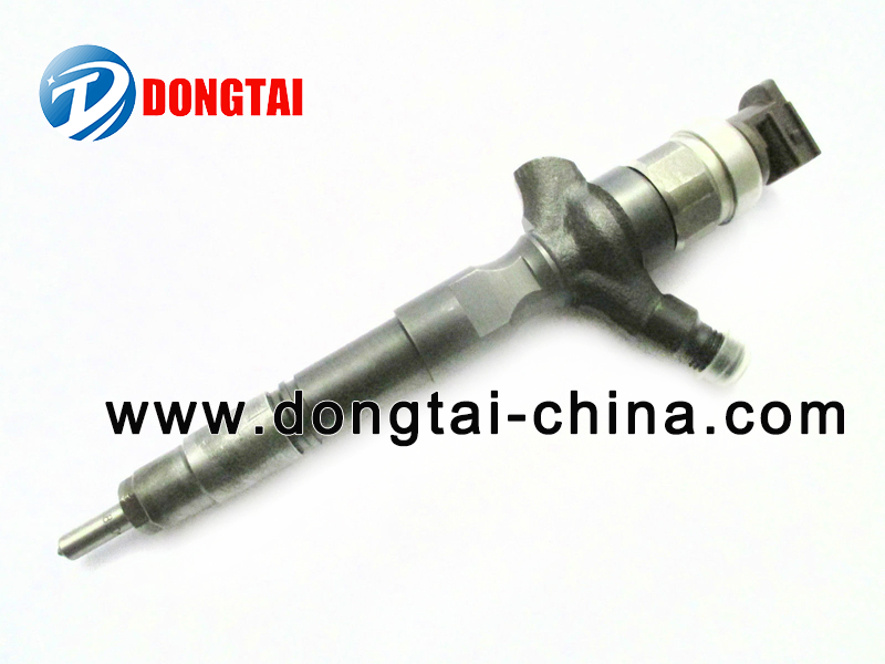 23670 30080/095000-5891 DENSO Original Injector