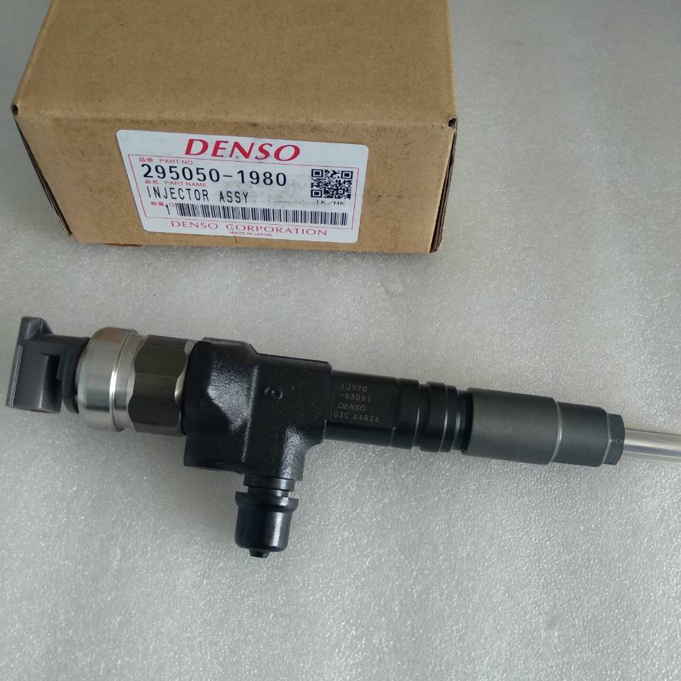 Original Denso Common Rail Injector 295050-1980 for V3307