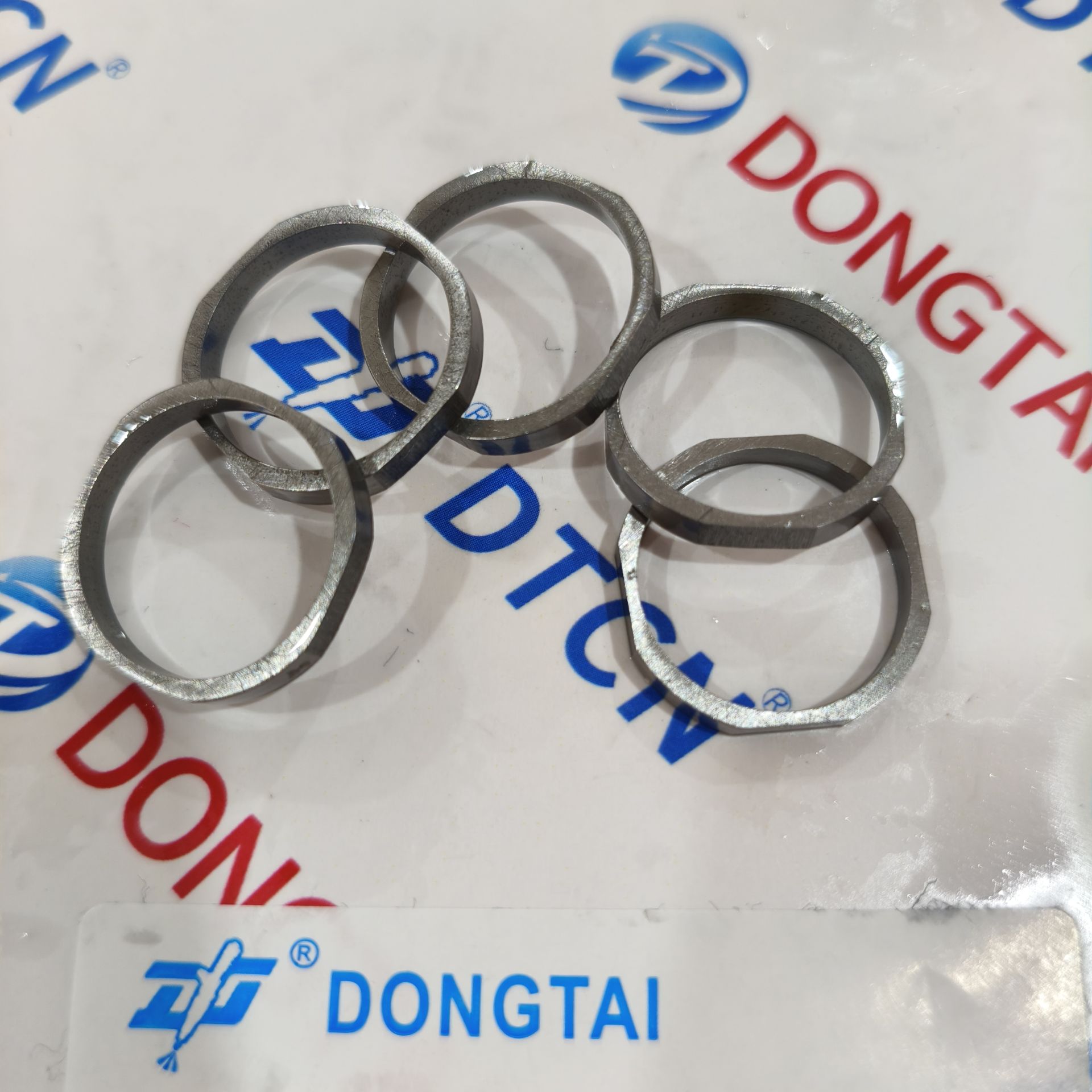 NO.591(14) DENSO Residual Air Gap Square Round Adjustment Shims for 095000-03104/05/ 06/07/08 Series Injector, (A set+B set) 20kinds*5pcs (3.00-3.20) 23.2*20